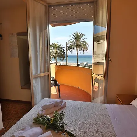 Hotel Xxv Aprile Casa Per Ferie *