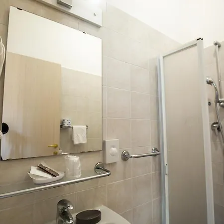 Xxv Aprile Casa Per Ferie *