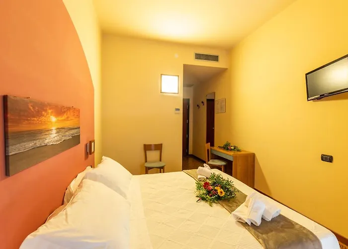 Xxv Aprile Casa Per Ferie * Альбенга