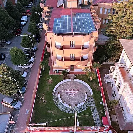 Xxv Aprile Casa Per Ferie