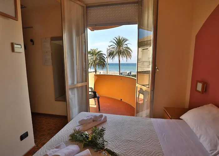 Hotell Xxv Aprile Casa Per Ferie *