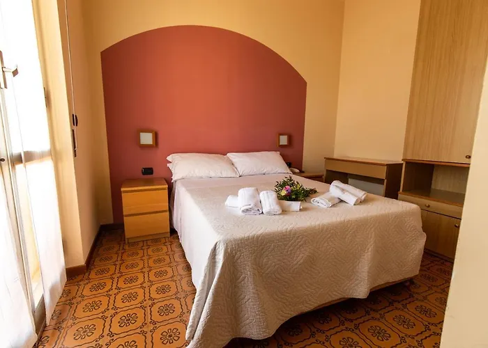 Hotell Xxv Aprile Casa Per Ferie *